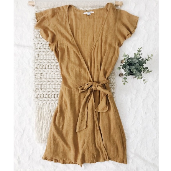 O'Neill Dresses & Skirts - O’Neill Wrap Dress Maureen